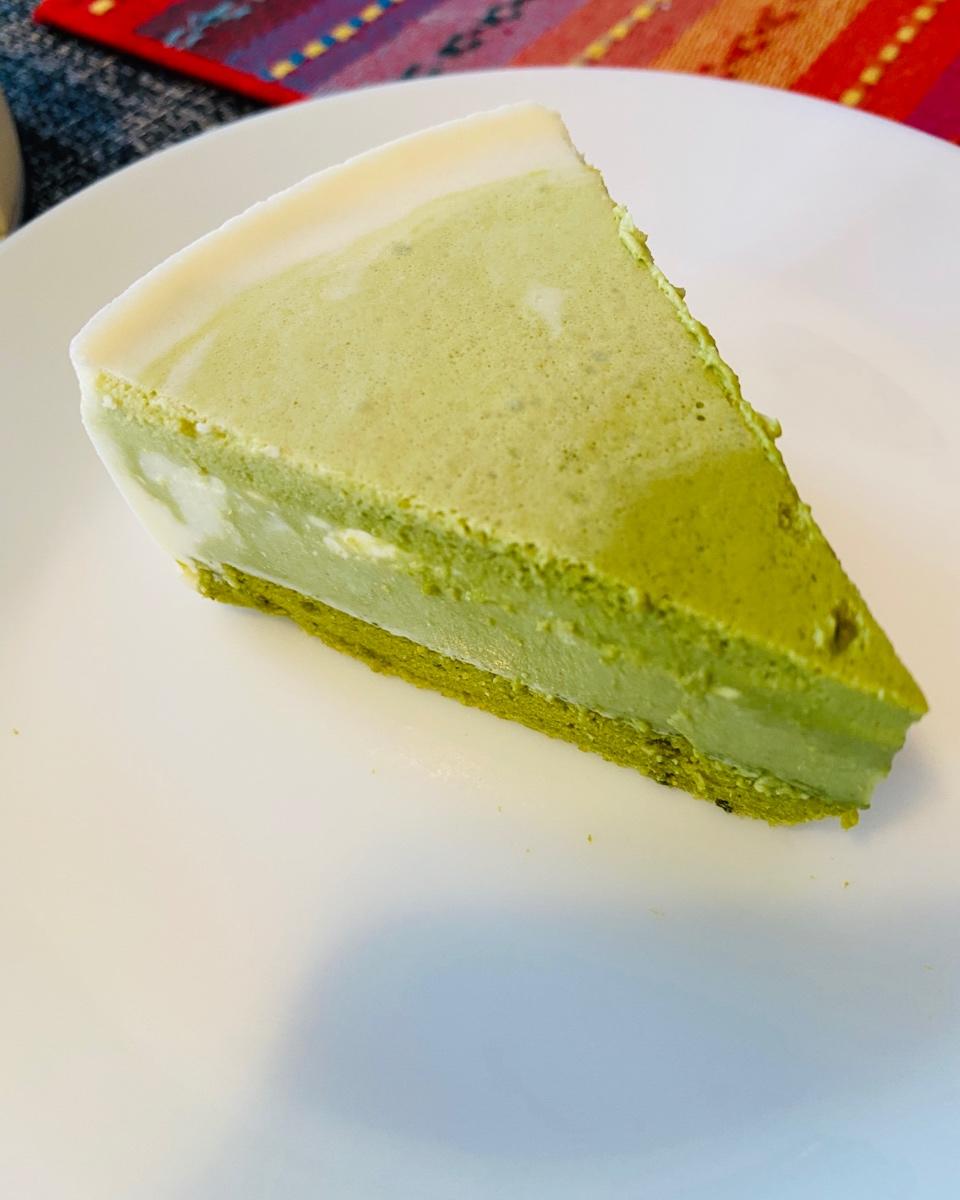 渐变抹茶慕斯蛋糕：我Amanda带着既美又作的抹茶甜点又来了！【曼食慢语】