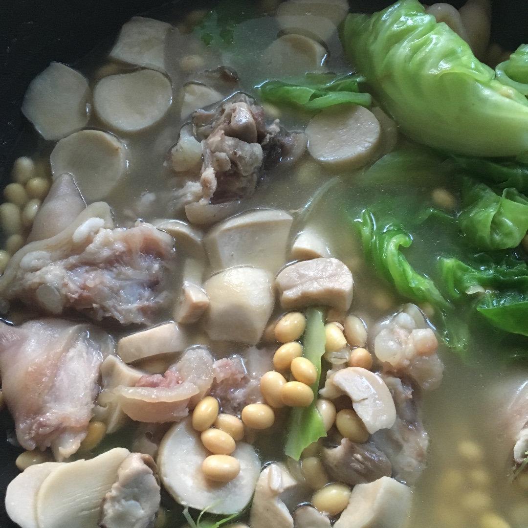 黄豆猪脚汤