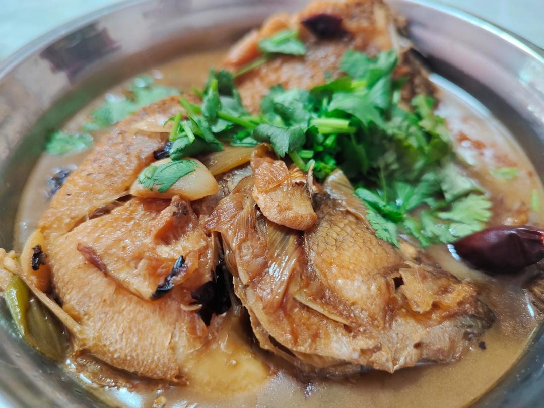 红烧鲈鱼