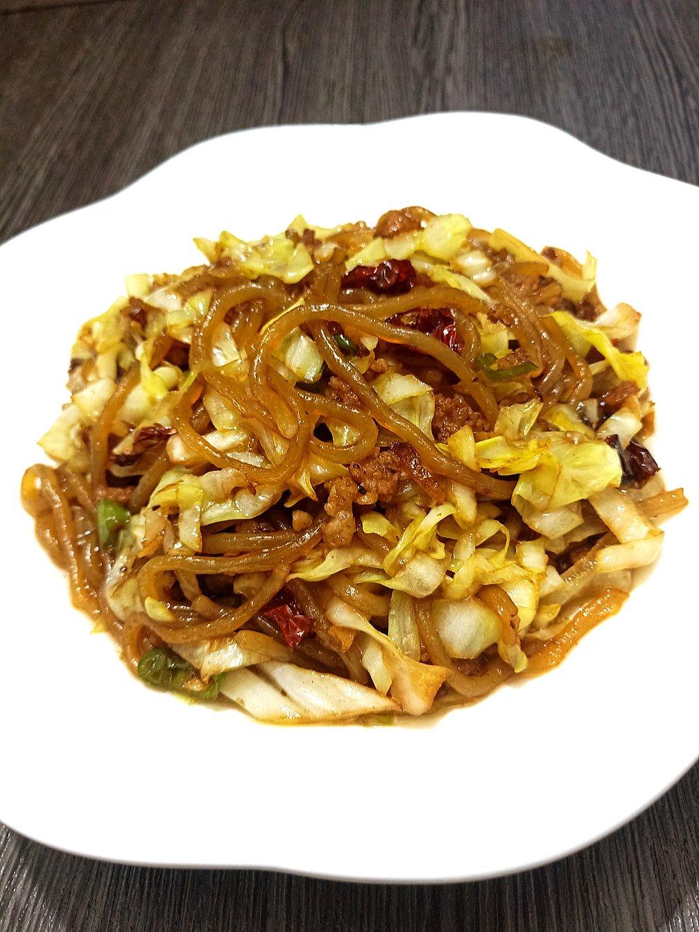 圆白菜炒粉条