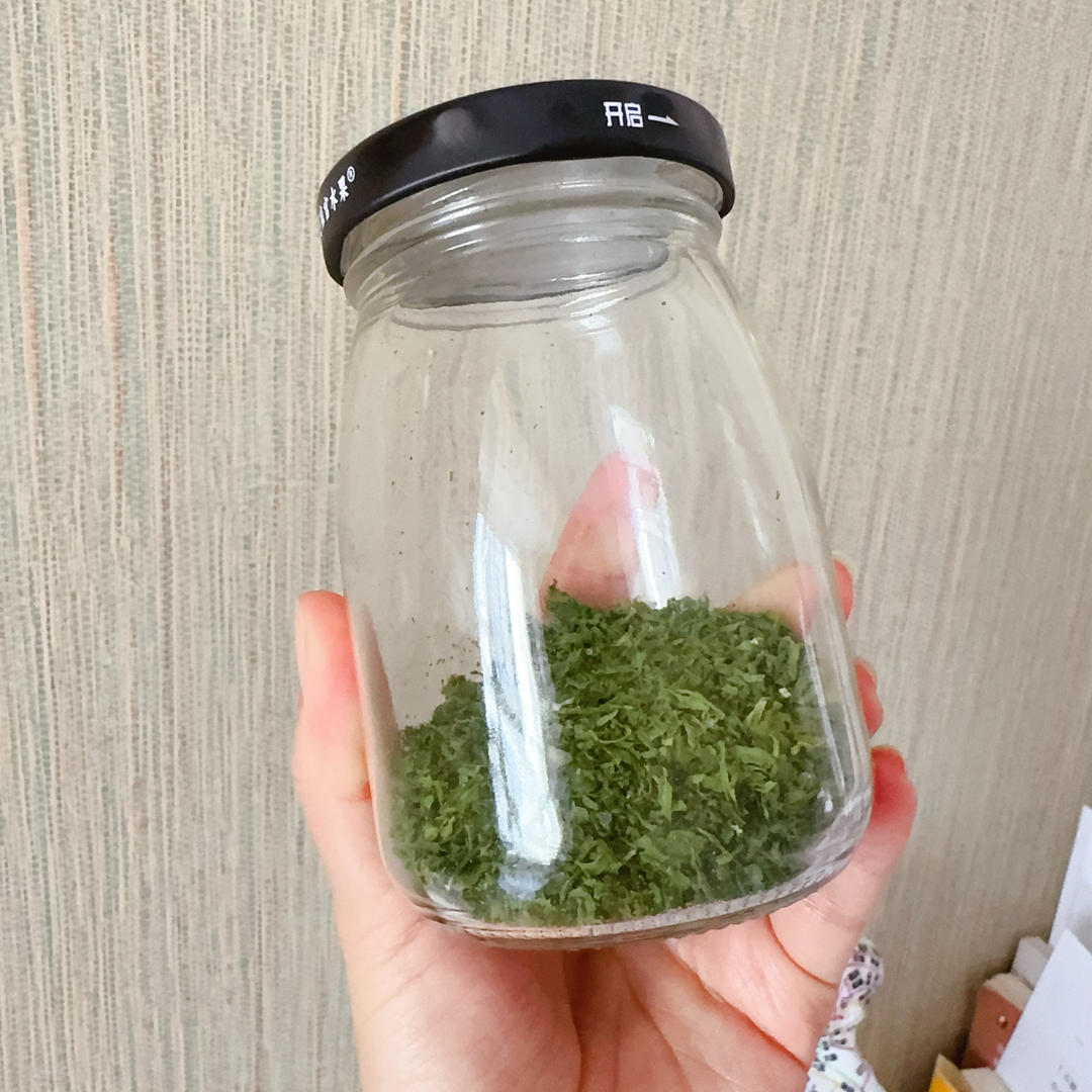 自制干欧芹碎(烤箱/空气炸锅)