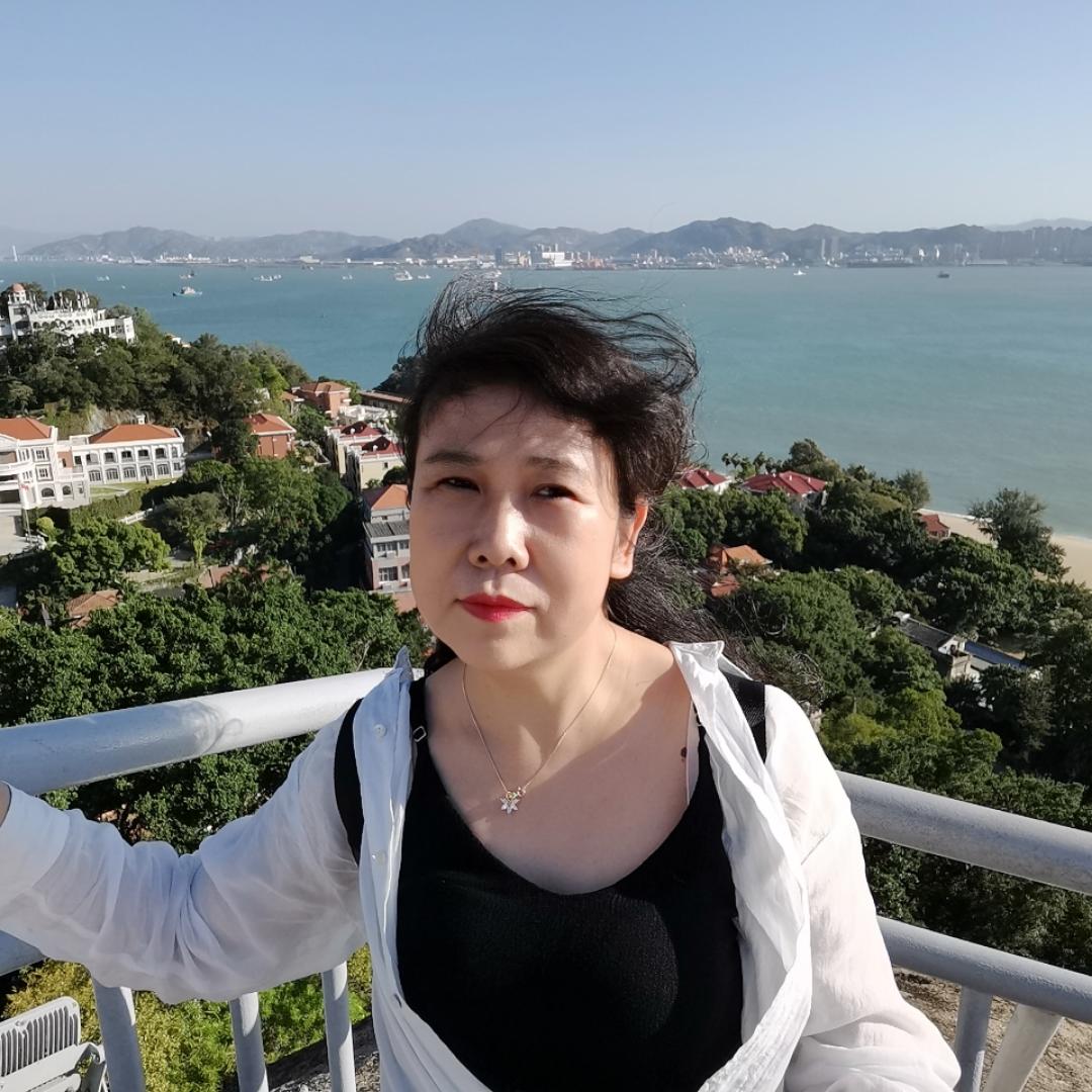 爱美小丽