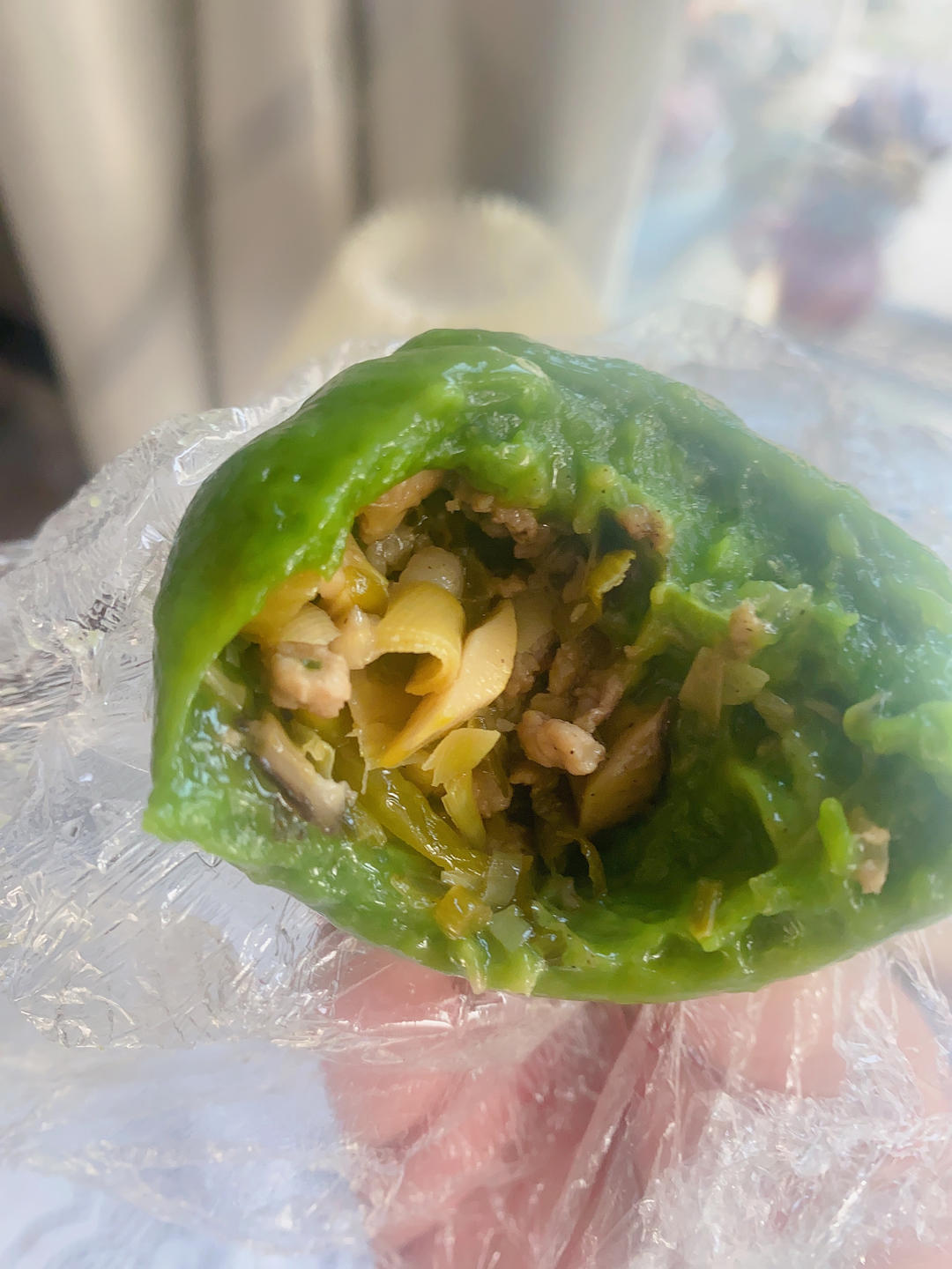 软软糯糯的青团配方和做法（附肉松咸蛋黄馅料配方）
