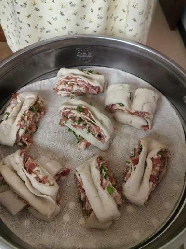 葱肉花卷（包子吃腻了换个花样吧）