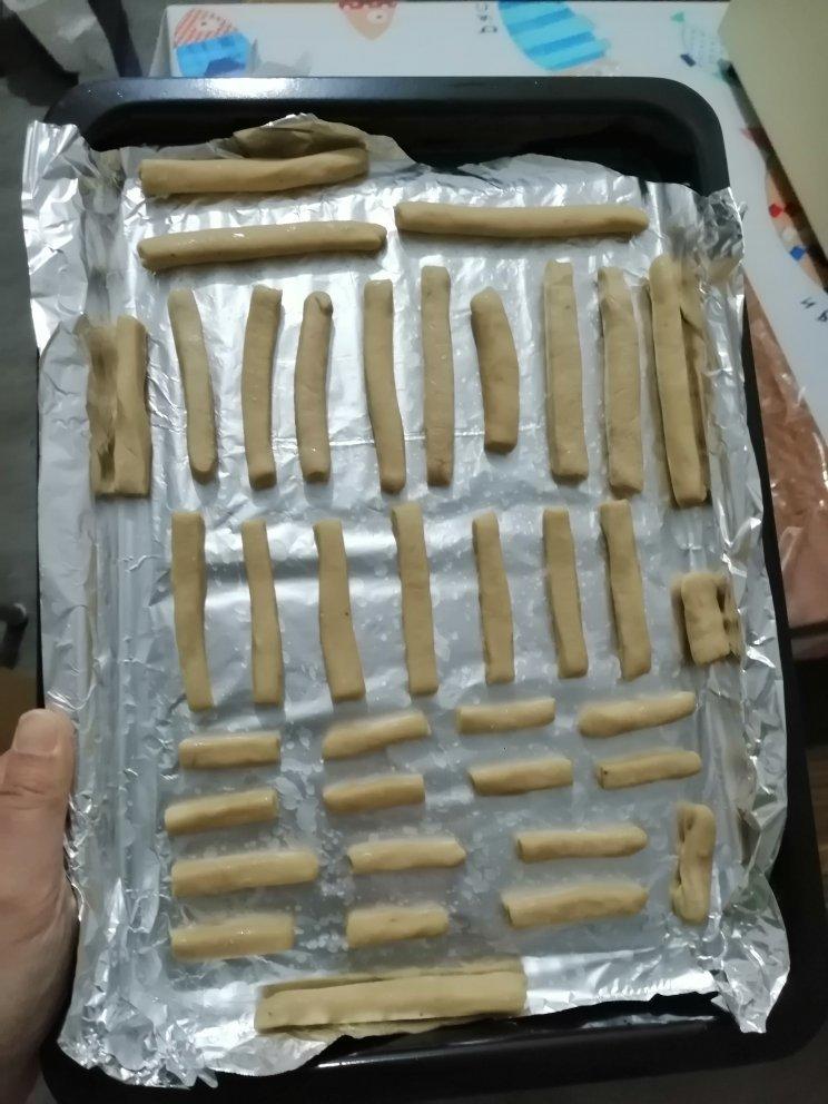 宝宝辅食-自制磨牙饼干磨牙棒篇（无糖无油更放心）