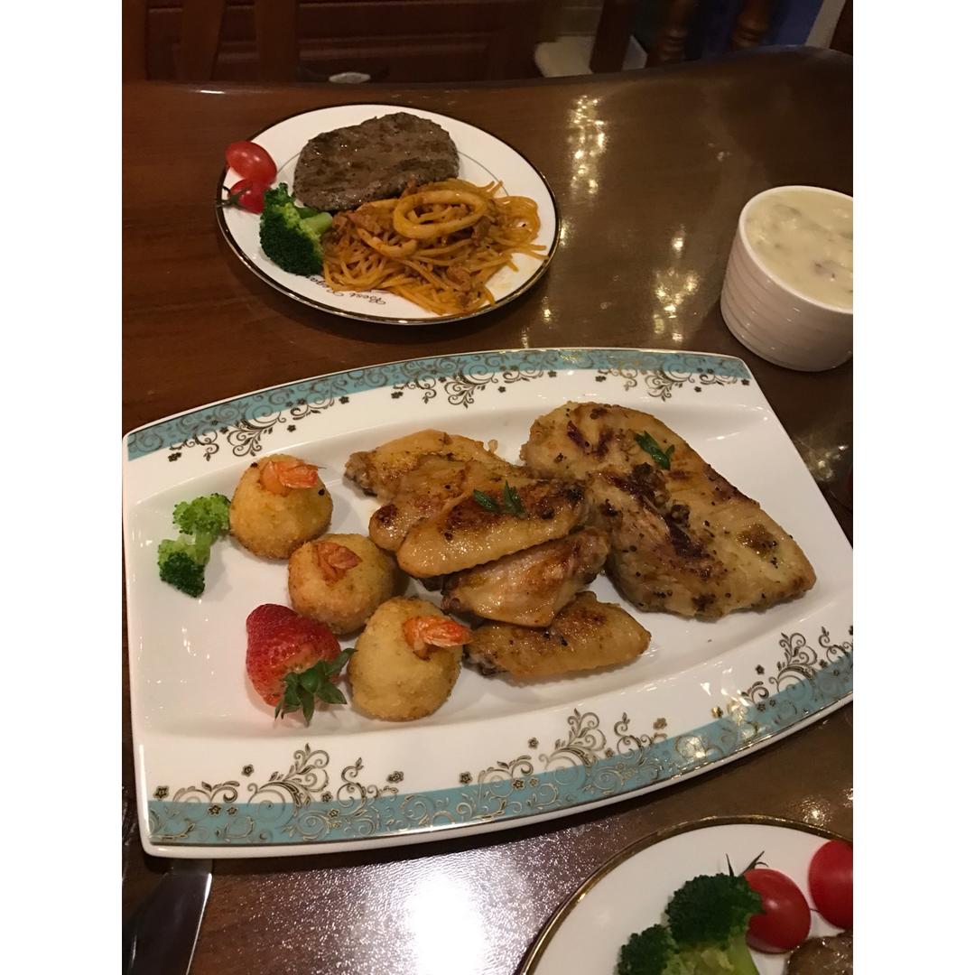 酷炫屌炸天好吃的煎鸡胸肉（香蒜蜂蜜煎鸡胸肉）