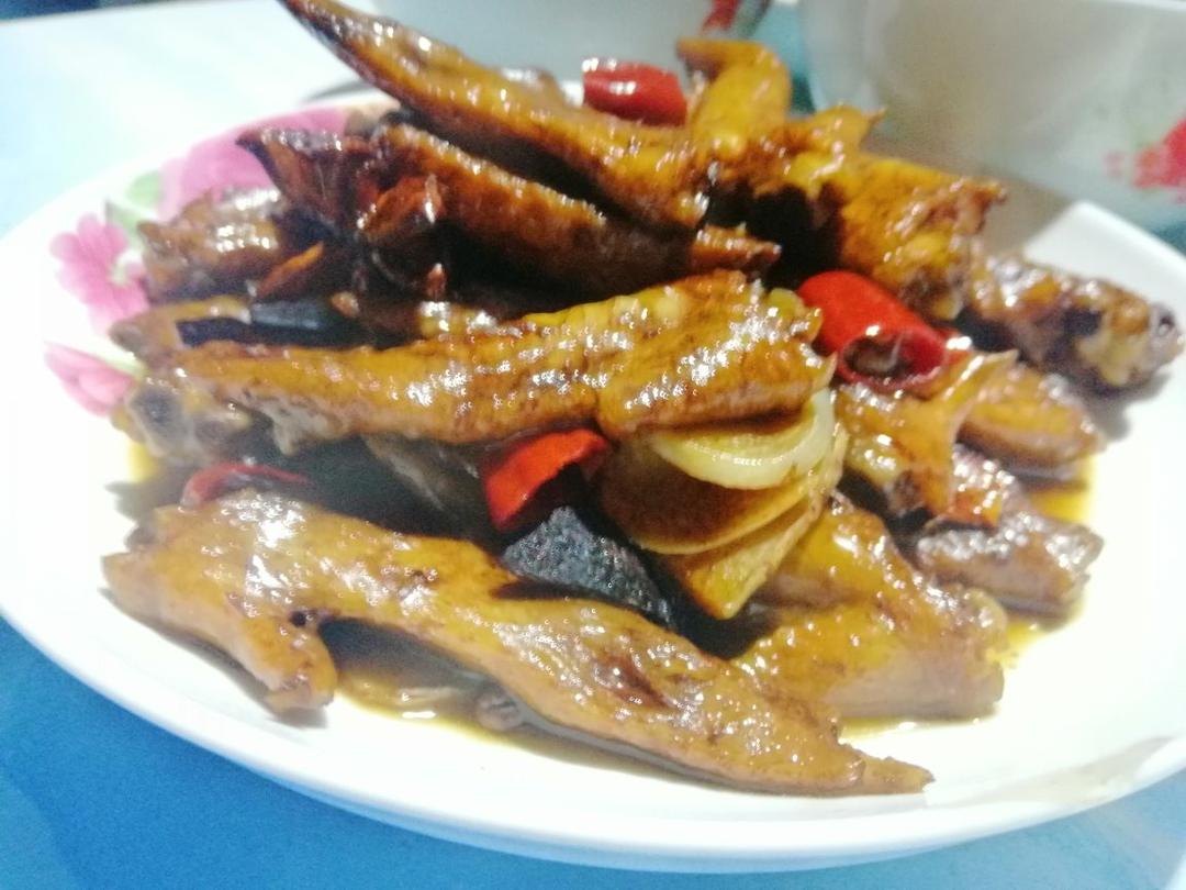 夏日里的下酒小菜—红烧鸡翅尖