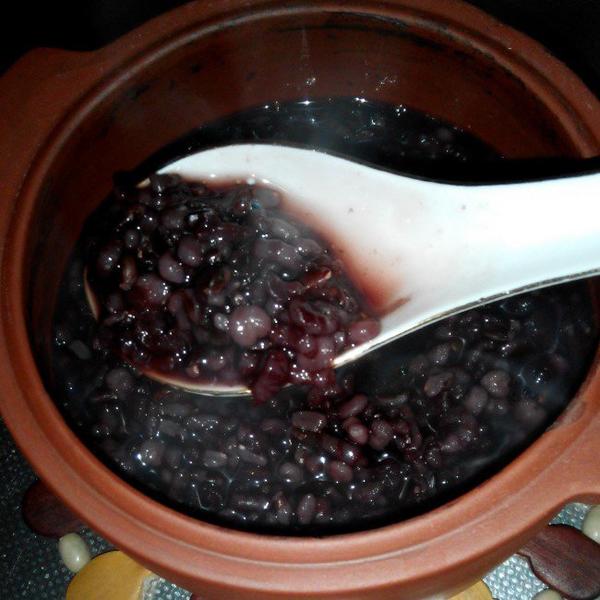 砂锅紫米粥