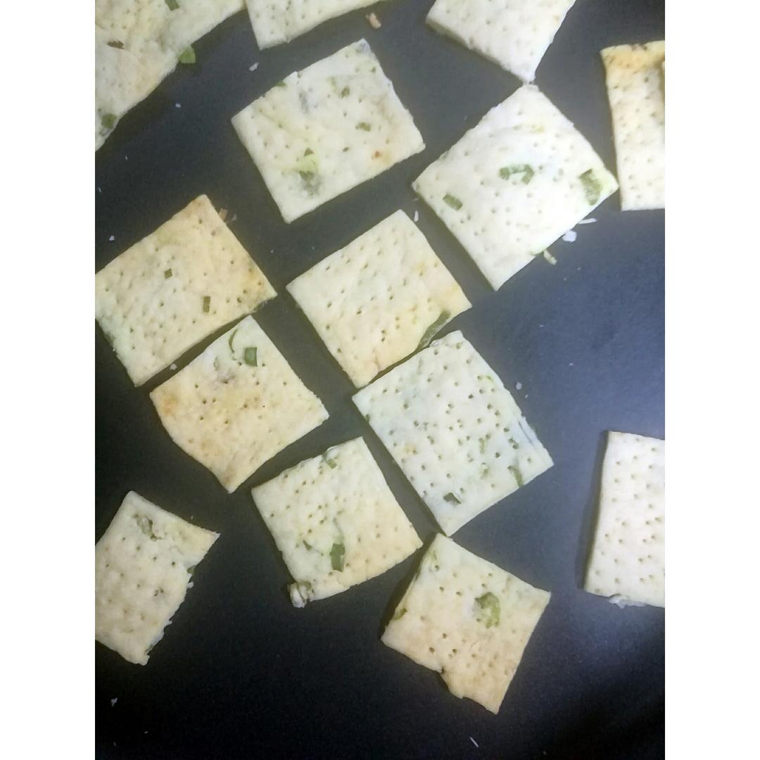 无鸡蛋无黄油的咸味土豆饼干