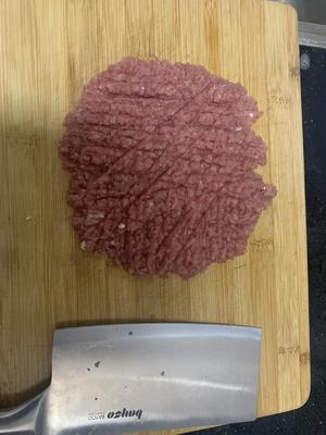 红参桂圆炖瘦肉的做法 步骤1