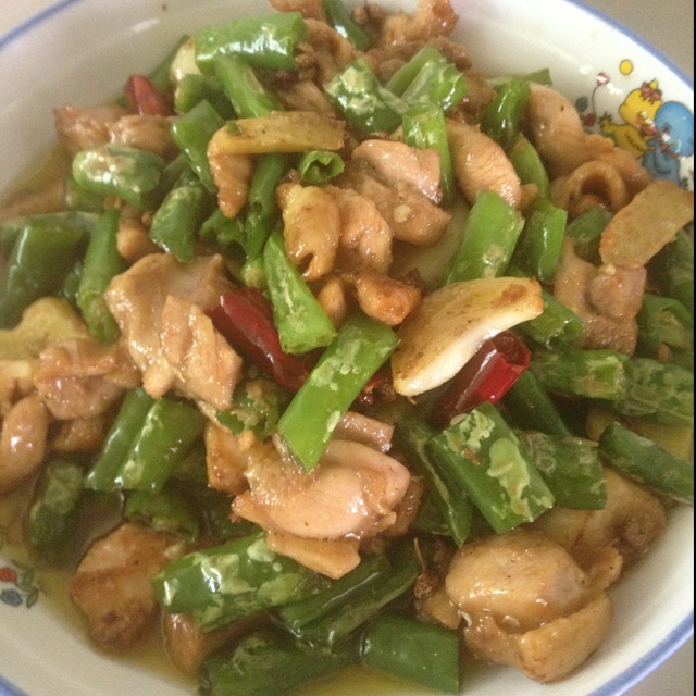 尖椒鸡丁