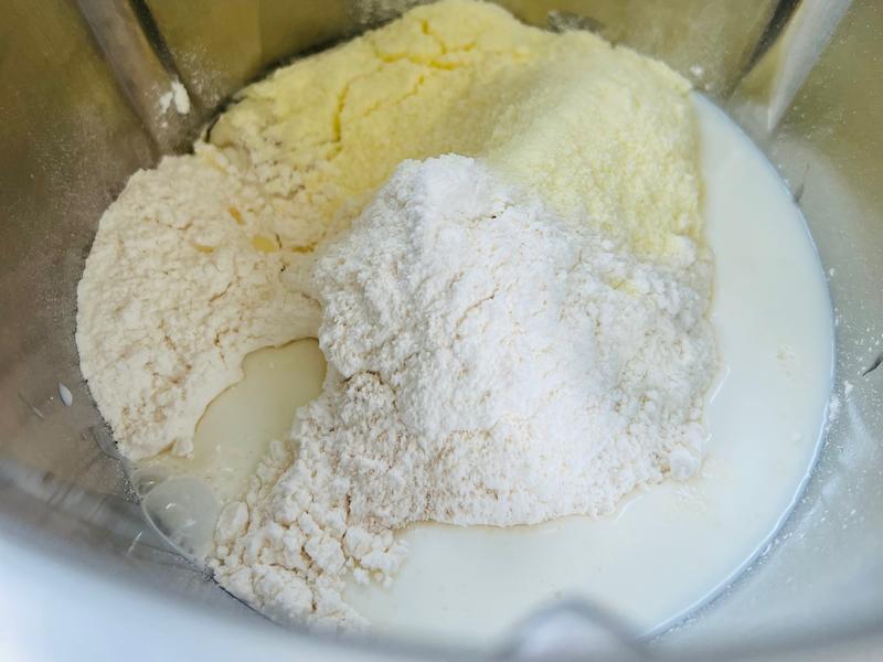 纯奶手撕吐司的做法 步骤1