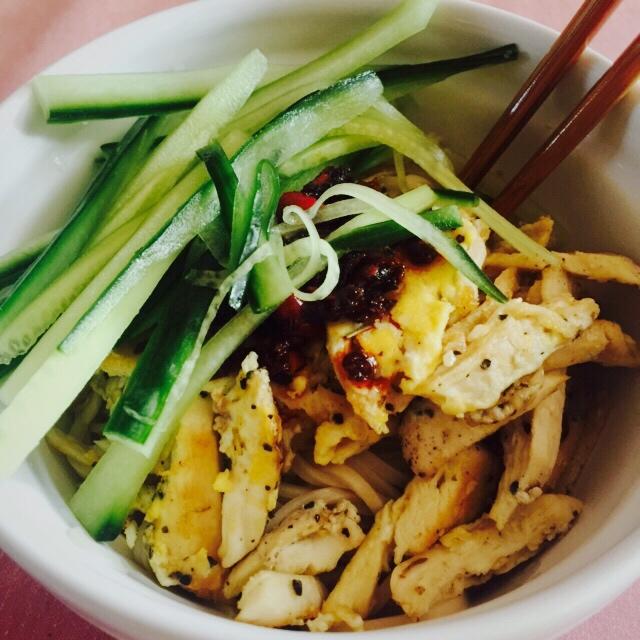 鸡丝凉面