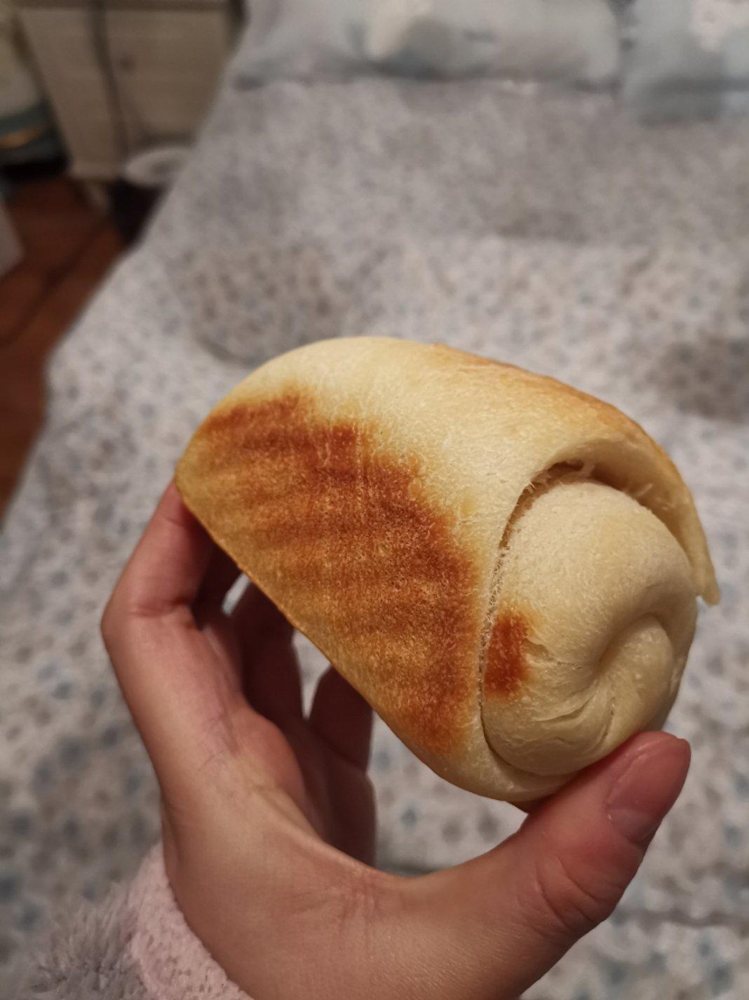 手撕鲜奶蛋白吐司