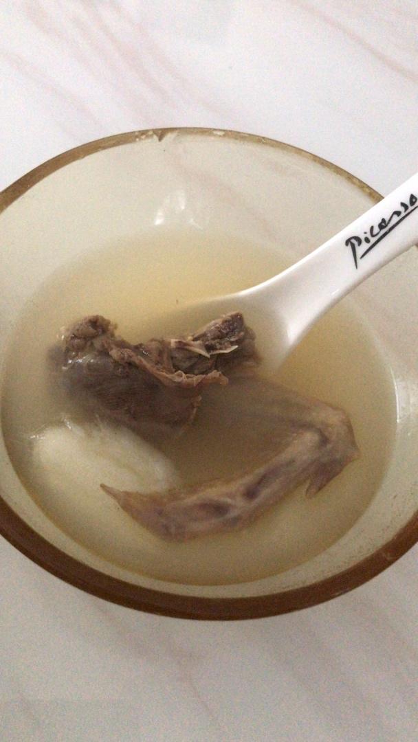 孕早期汤谱第二弹～健脾祛湿的山药炖鸽子