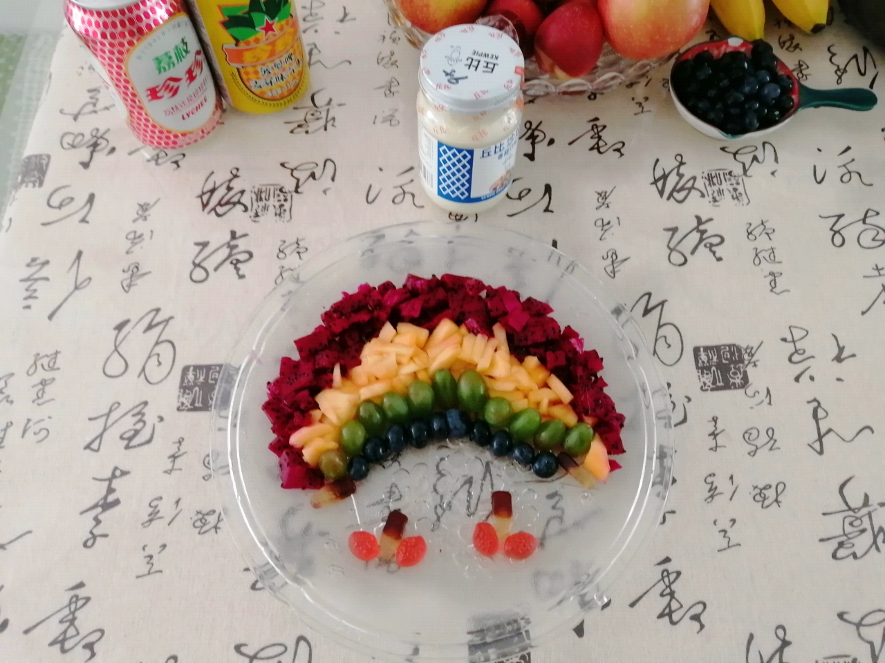 彩虹🌈水果装饰蛋糕