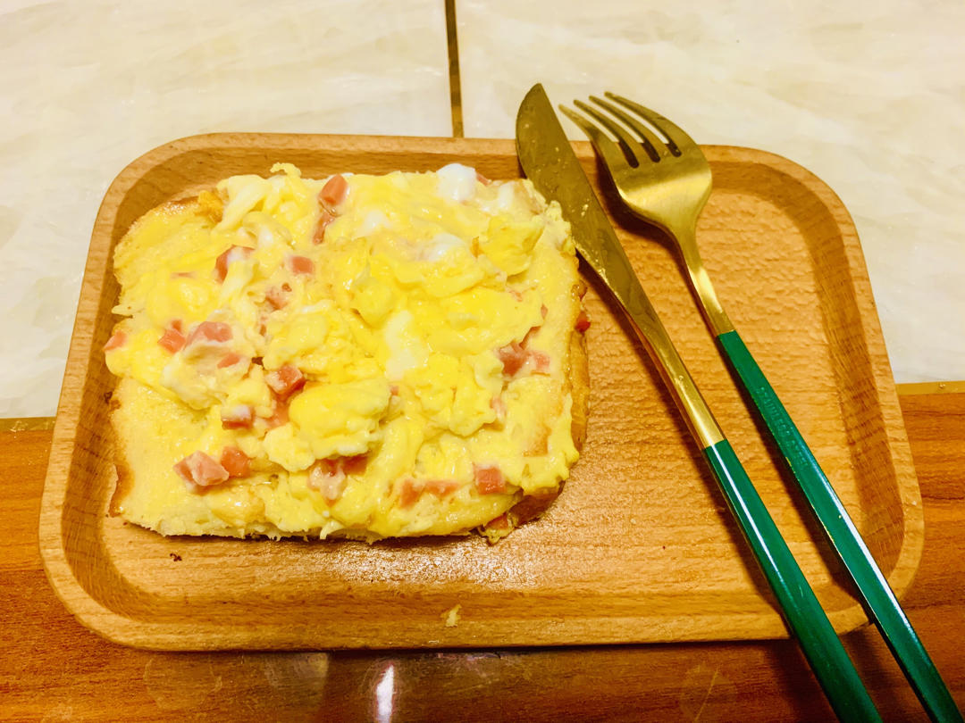 快手早餐：滑蛋吐司 超级嫩滑！