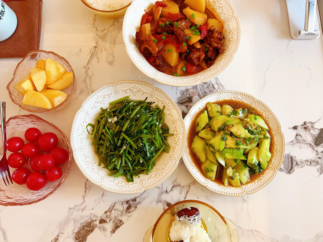 金牌🥇西红柿土豆炖牛腩