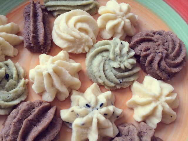 多种口味曲奇（香草、巧克力、抹茶）