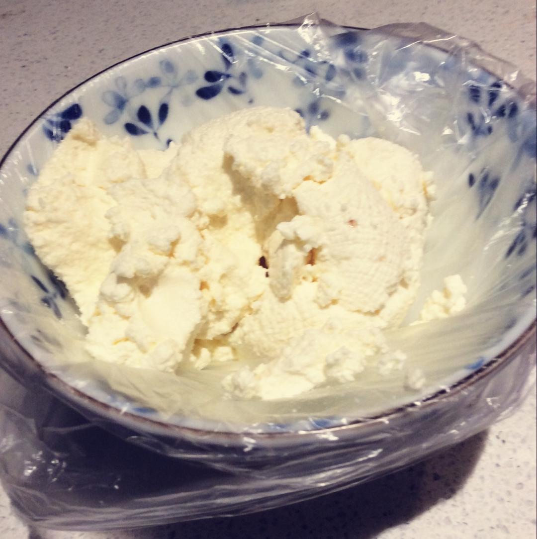 自制新鲜ricotta奶酪. Homemade Ricotta.