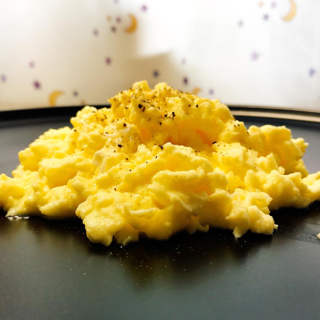 振振zzzzzzzzzzzz做的美式牛奶炒滑蛋,低脂健康