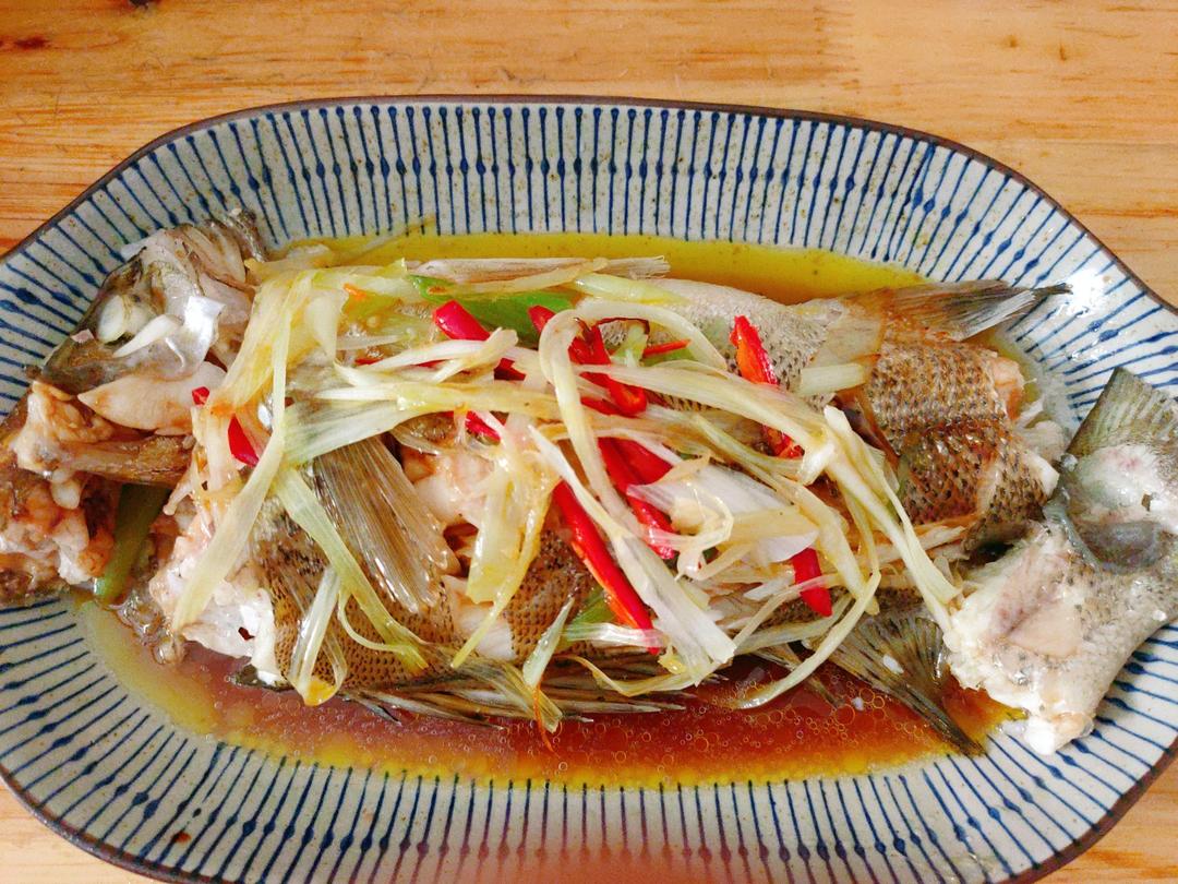 清蒸鲈鱼