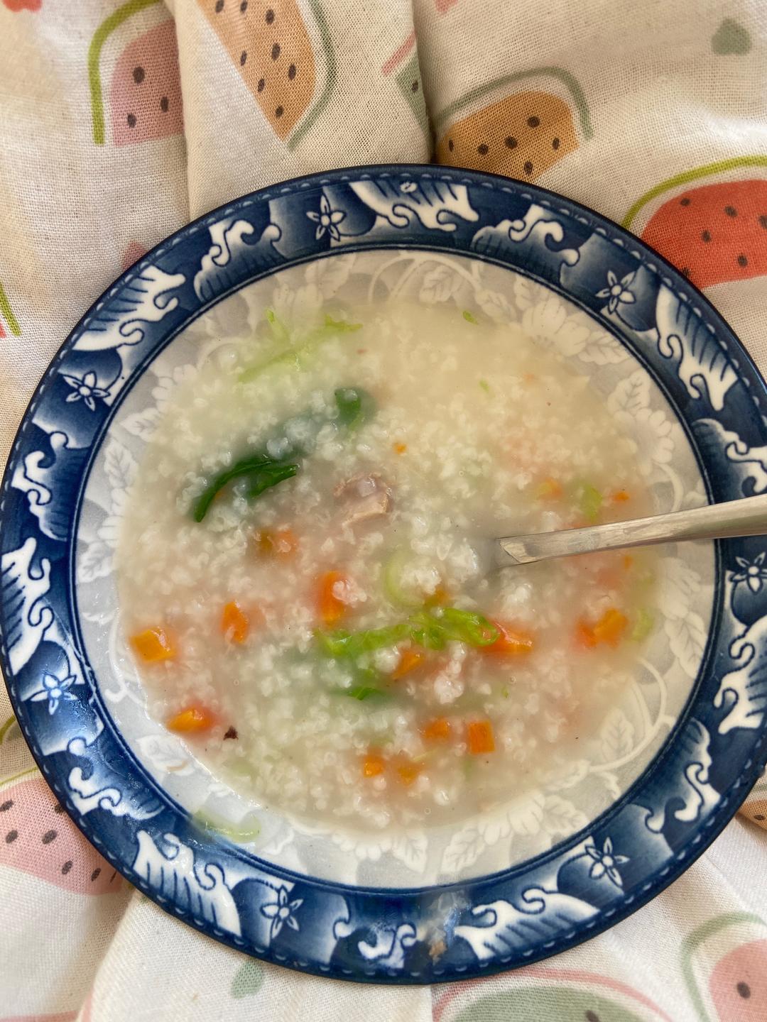 电饭煲排骨蔬菜粥