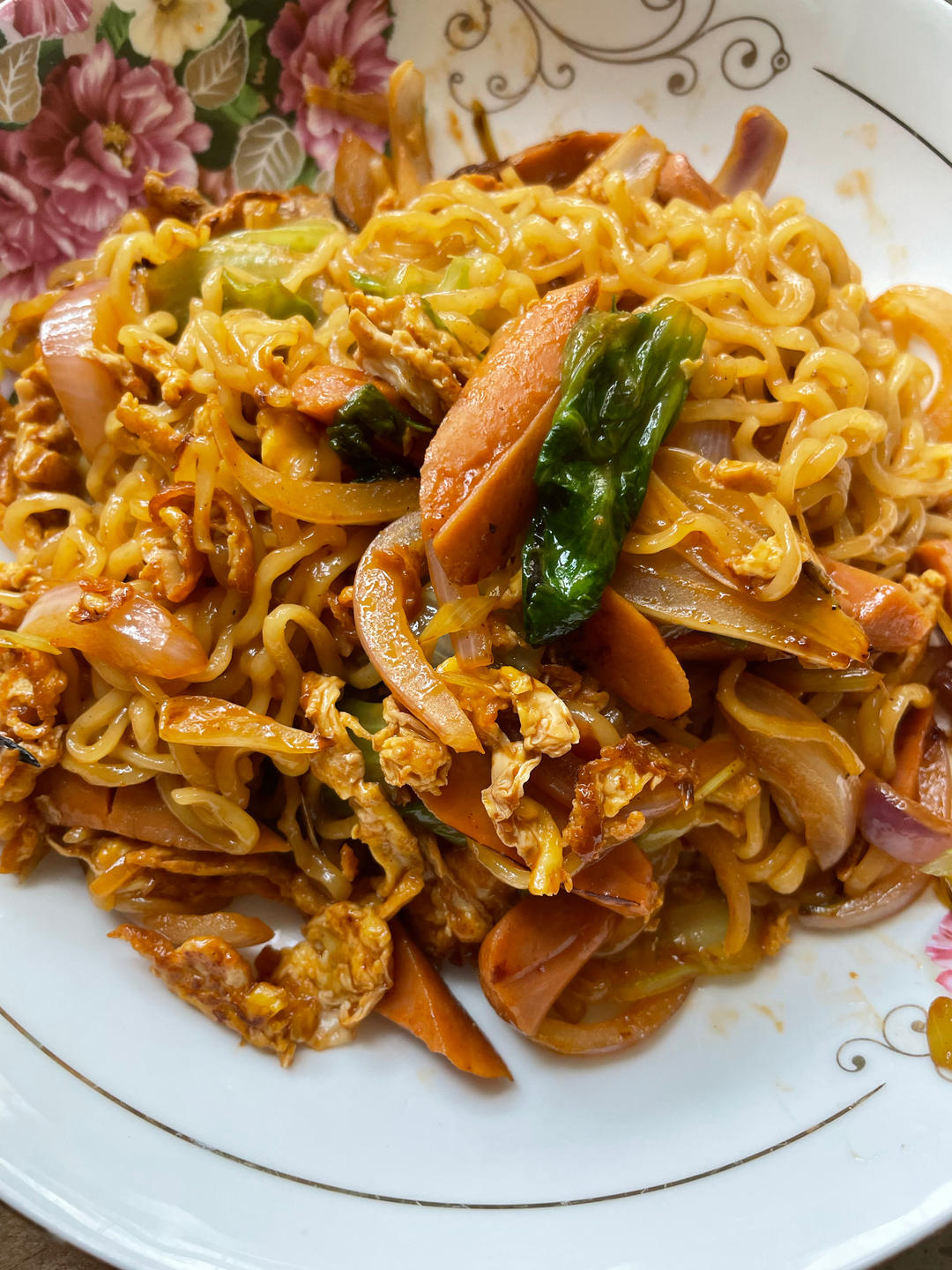 路边摊风味炒方便面