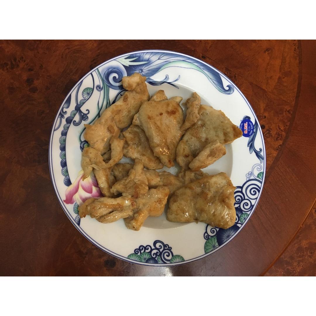 健身厨男版：香煎滑嫩鸡胸肉，全网最流行的鸡胸吃法！