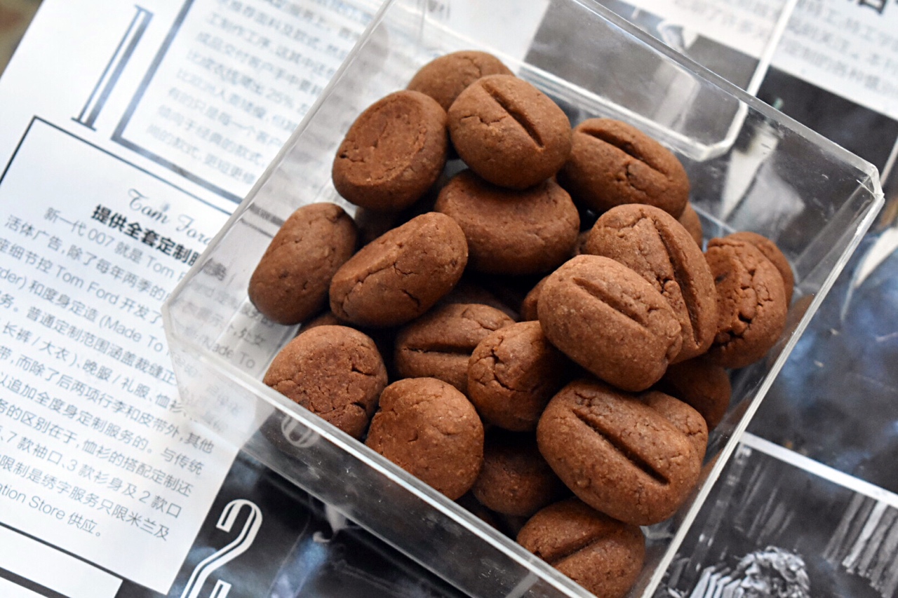 Bakingpie-简单的硬饼干&咖啡豆豆小饼干