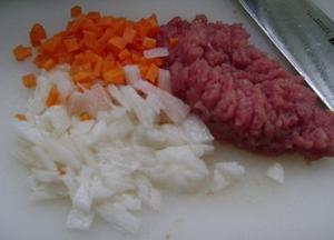 山药牛肉胡罗卜营养米粥的做法 步骤2