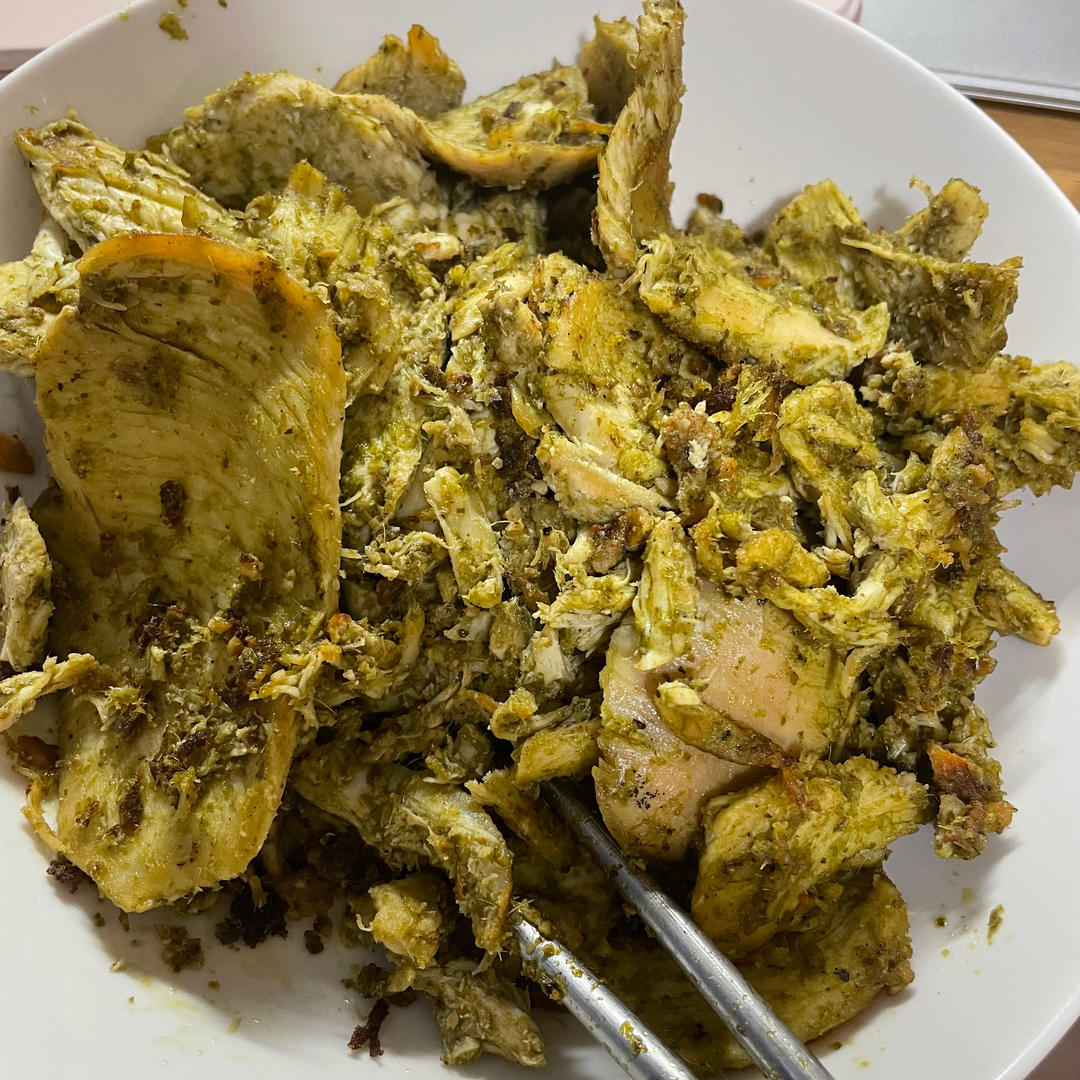 青酱鸡肉鹰嘴豆沙拉Chicken, Chickpea, and Pesto Salad