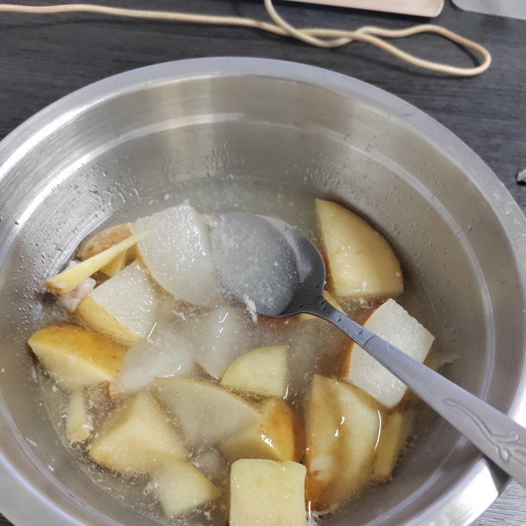雪梨苹果瘦肉汤