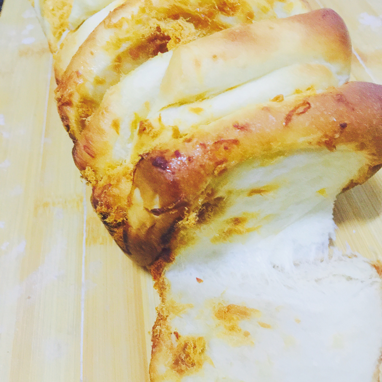 手撕千层肉松面包