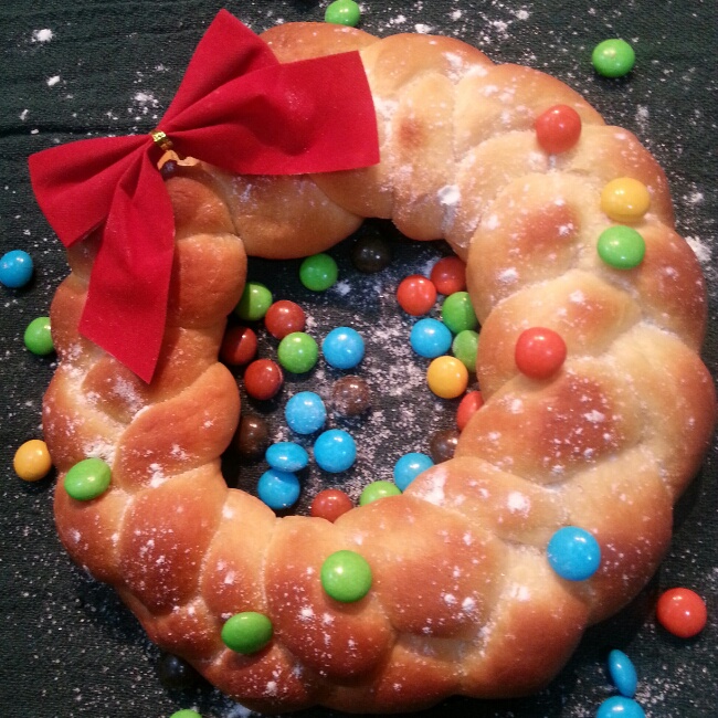 圣诞花环面包