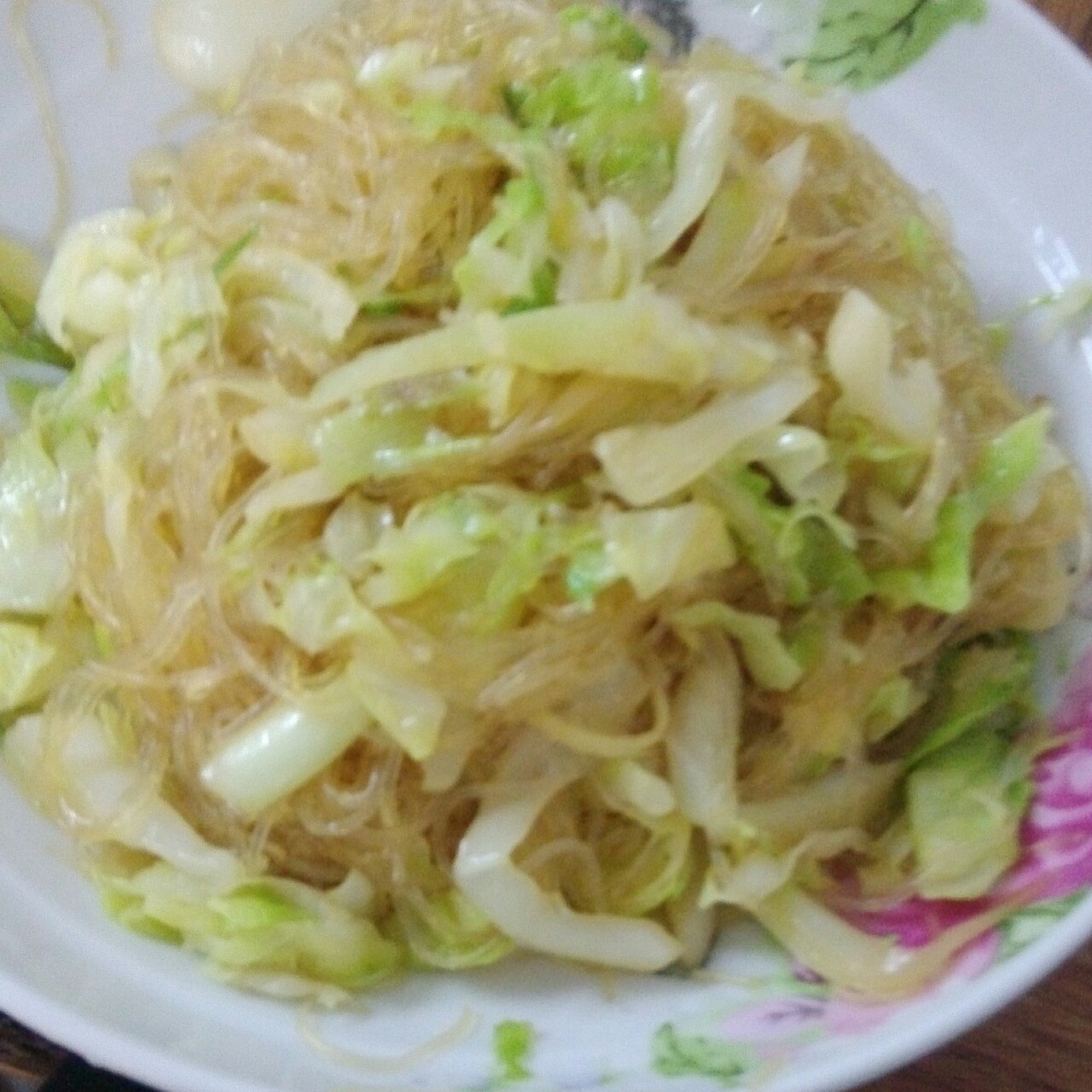 卷心菜炒粉丝 Glass noodles with Cabbage