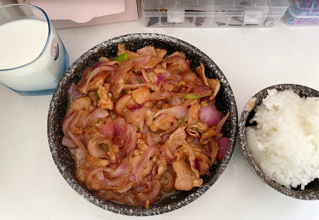 黑椒洋葱炒肉