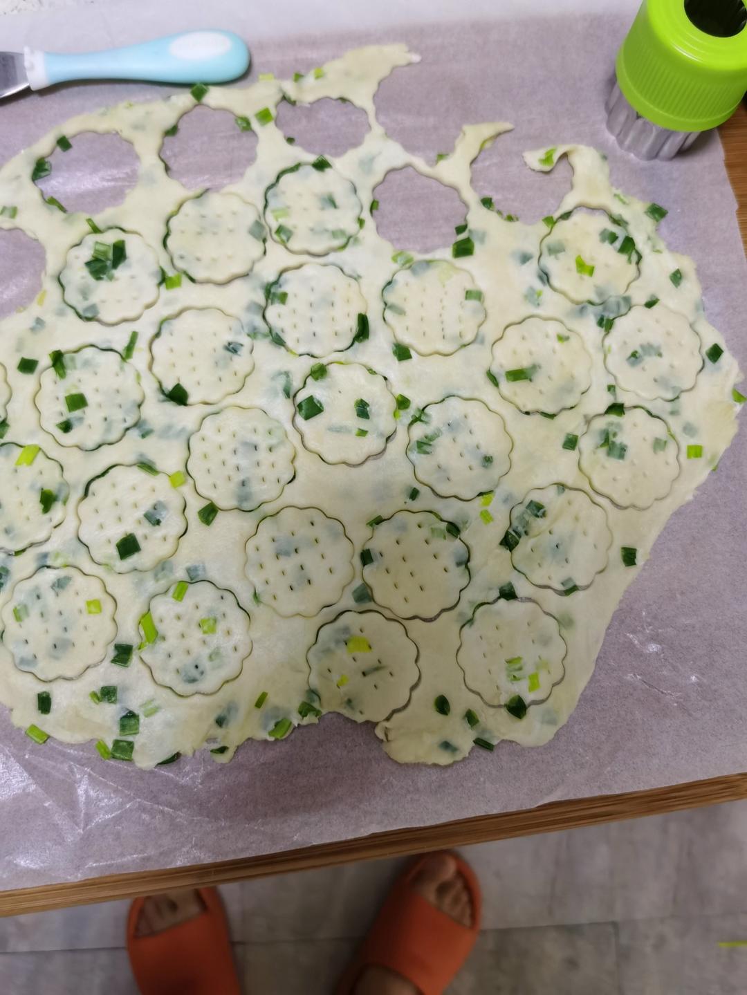 无糖少油咸香葱油饼——不喜甜食宝爸的最爱&葱香小苏(梳)打饼干