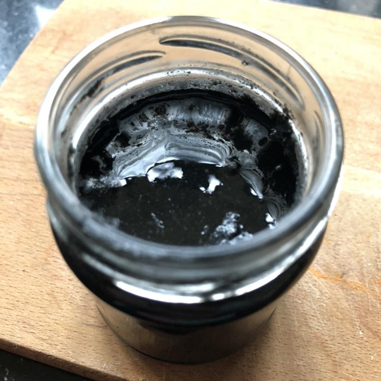 婴儿辅食：天然调料—黑芝麻酱