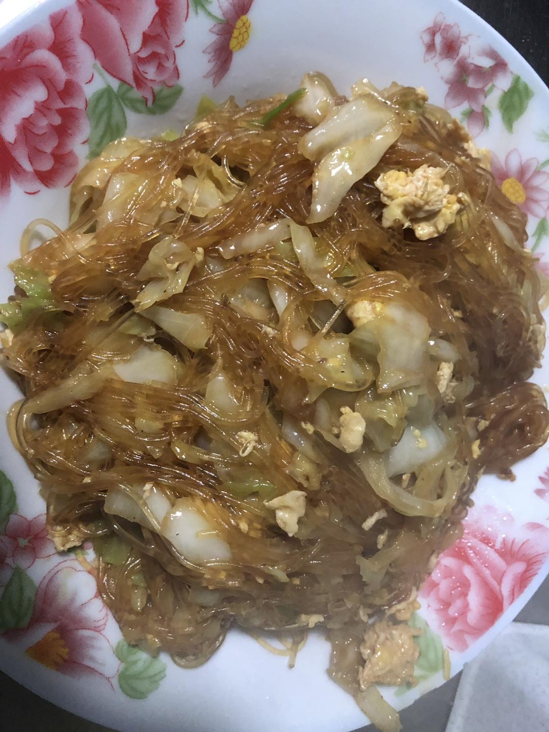 包菜炒粉丝