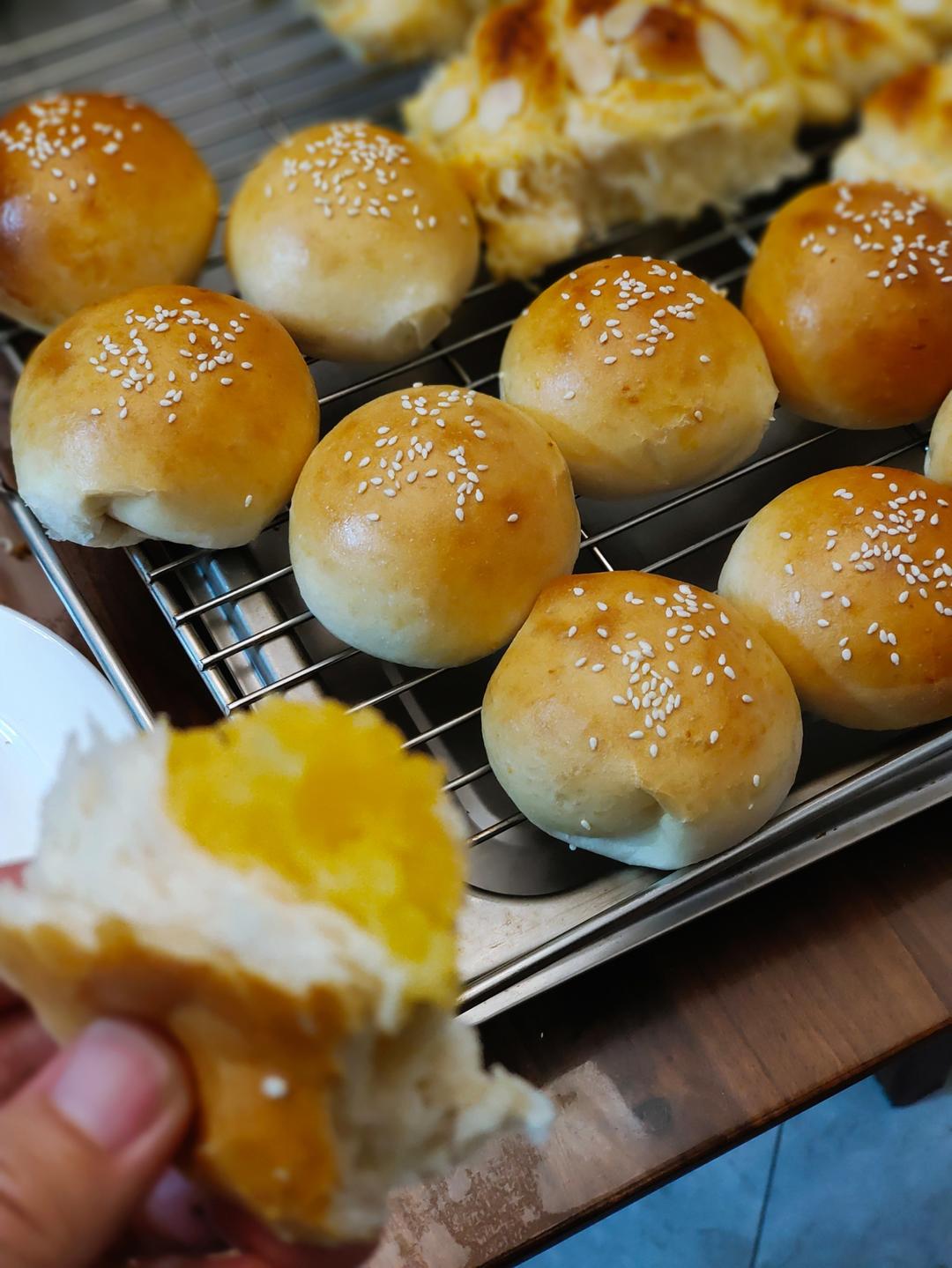 奶黄小餐包（低卡简单好吃的奶黄馅）