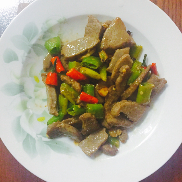 家常炒菜 双椒牛肉