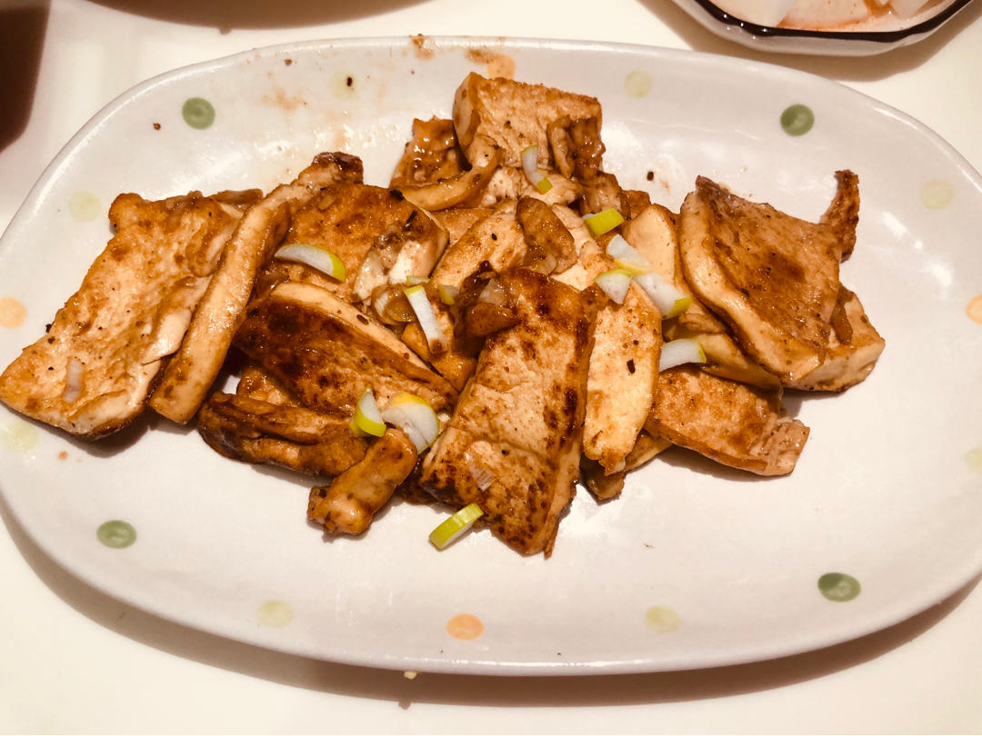 5分钟快手菜|外酥里嫩的孜然香煎豆腐