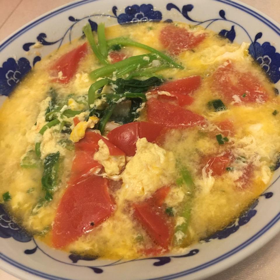 西红柿菠菜鸡蛋汤