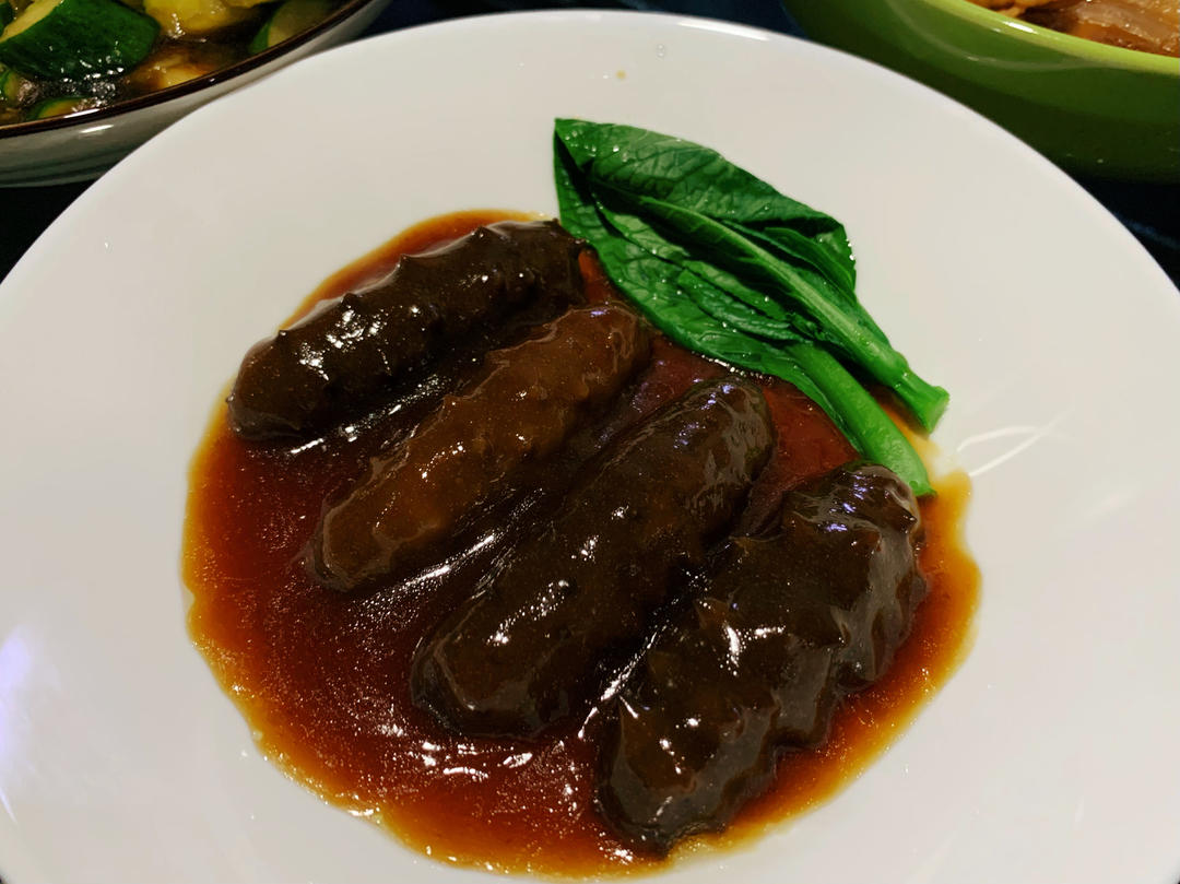 茅珍果做的葱烧海参