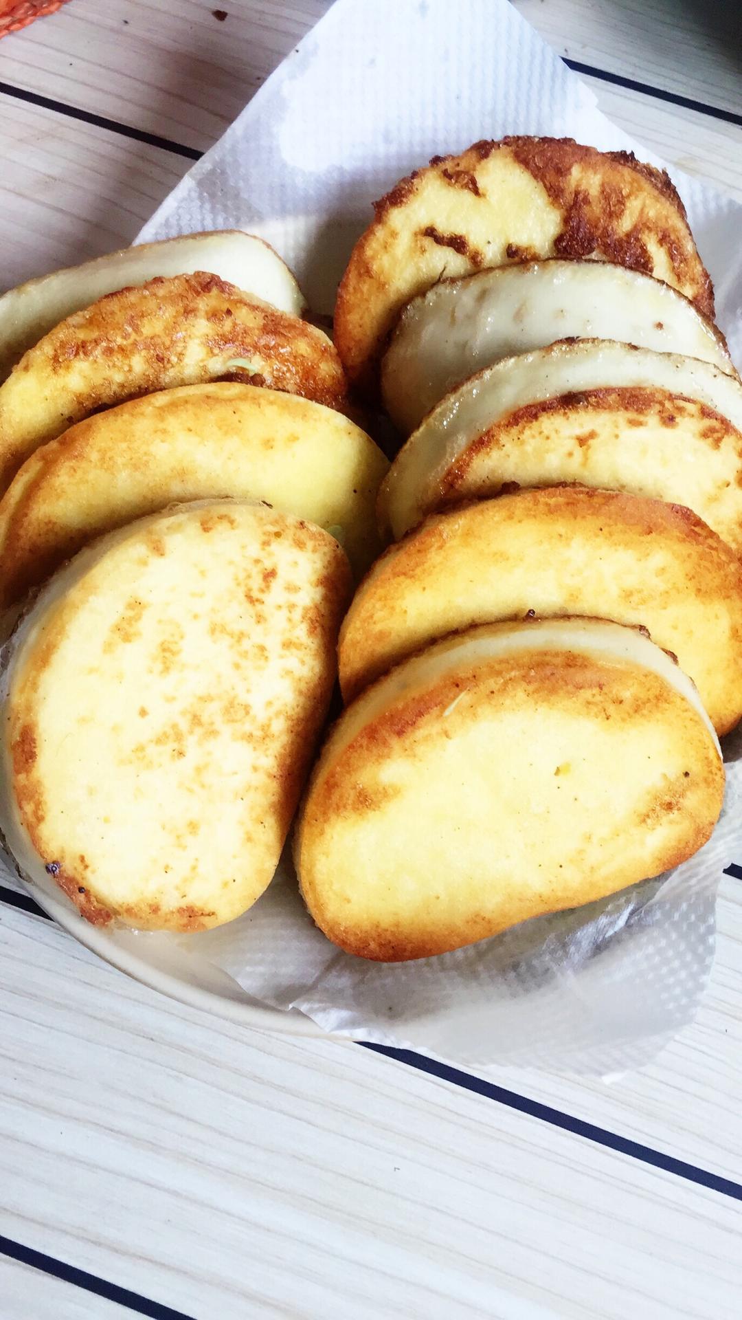 松软不油腻炸馒头片懒人快手早餐黑胡椒版的做法