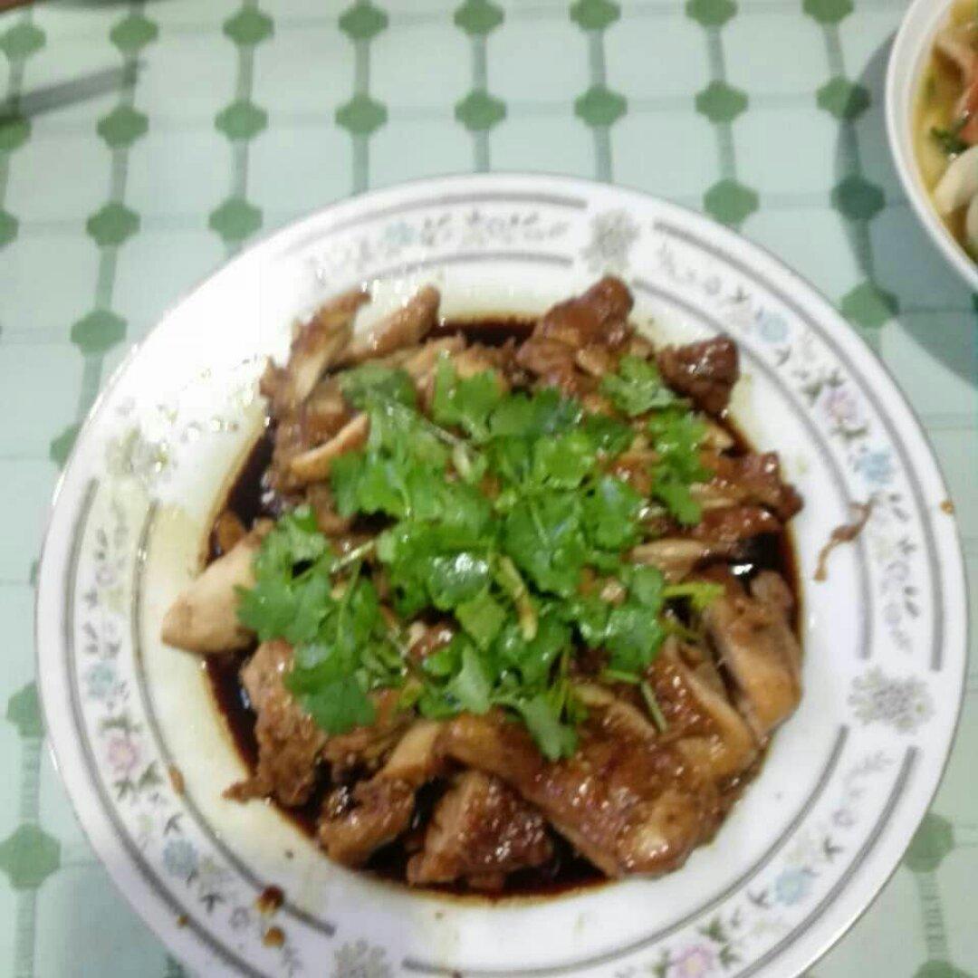 蒜香鸡腿排