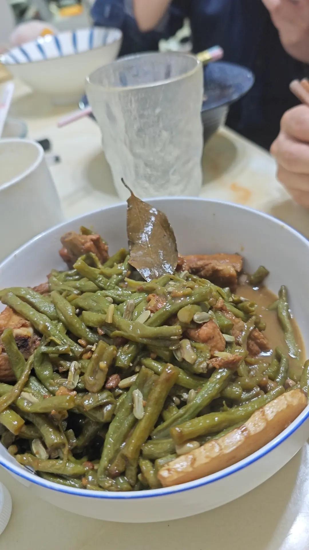 排骨炖豆角，奶奶做了几十年的配方，巨巨巨好吃😋