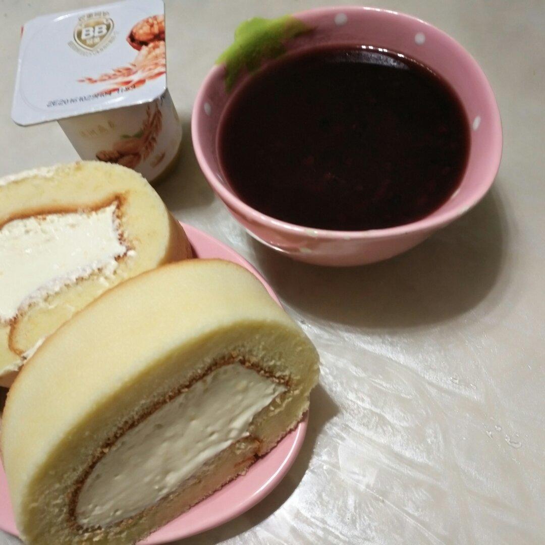 《Tinrry下午茶》教你做基础原味蛋糕卷