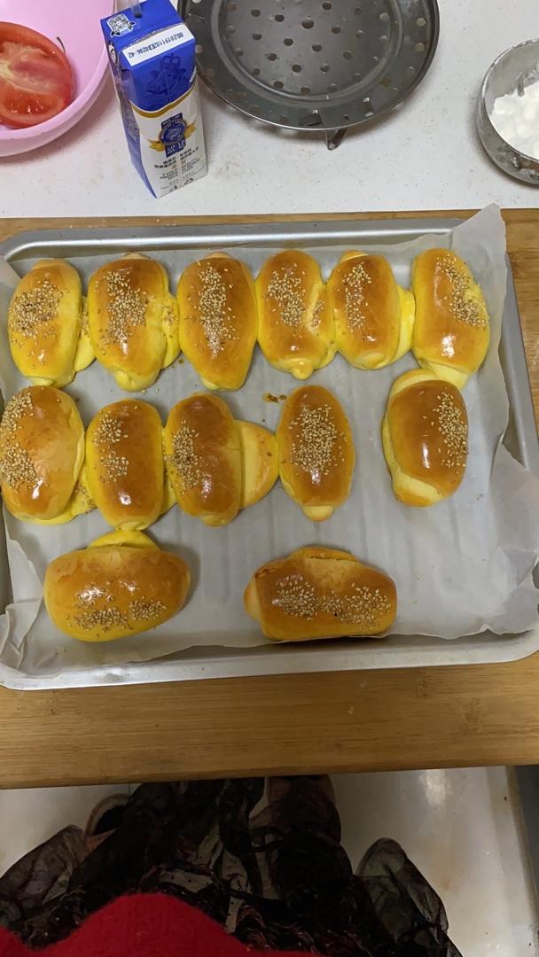 牛角包（普通面粉，拉丝）